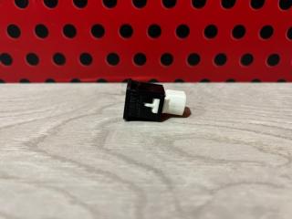 Разъем AUX / USB X3 2018 G01 B47D20B Разъем AUX / USB X3 2018 G01 B47D20B