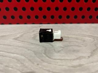 Разъем AUX / USB X3 2018 G01 B47D20B Разъем AUX / USB X3 2018 G01 B47D20B
