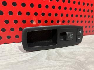 Кнопка стеклоподъемника Jeep Grand Cherokee WK2 VM63D Кнопка стеклоподъемника Jeep Grand Cherokee WK2 VM63D