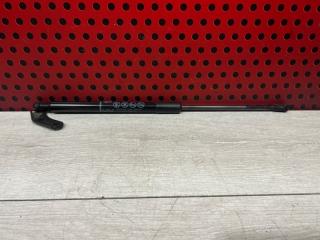 Запчасть амортизатор крышки багажника Toyota Avensis 2018