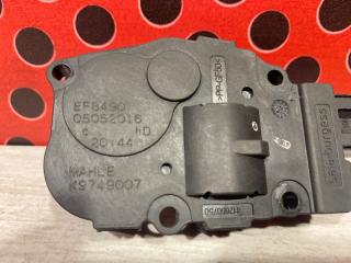 Моторчик заслонки печки Macan 2016 95B CYP