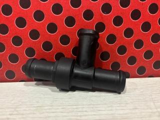 Фланец (тройник) системы охлаждения Volvo XC60 2017