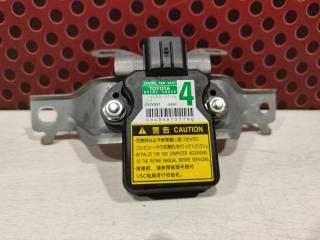 Датчик курсовой устойчивости Toyota Land Cruiser 2007 контрактная Датчик курсовой устойчивости Toyota Land Cruiser 2007