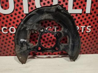 Запчасть кожух защитный тормозного диска передний Lexus IS 2017