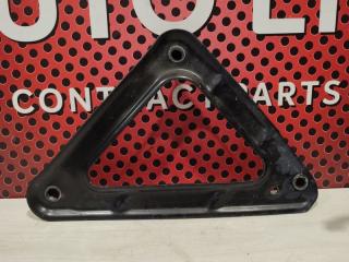 Запчасть кронштейн Lexus IS 2017