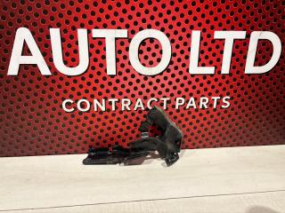 Запчасть петля капота левая Lexus IS 2017