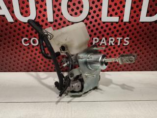 Цилиндр тормозной главный Lexus IS 2017