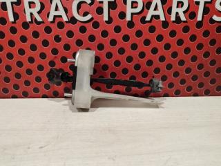 Запчасть ограничитель открывания двери задней Lexus IS 2017