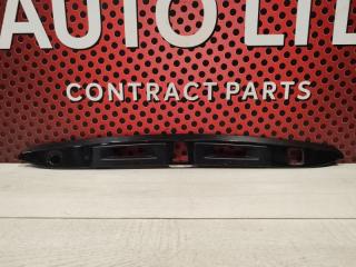 Запчасть накладка крышки багажника Lexus IS 2017