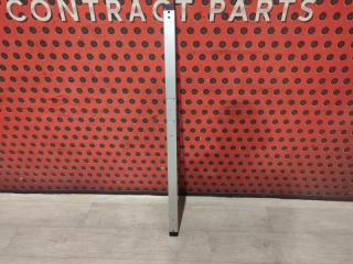 Запчасть крепление шторки багажника Bentley BENTAYGA 2022