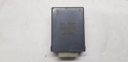 Запчасть блок управления дверьми Toyota Camry 1989
