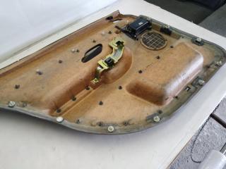 Обшивка боковой двери задняя правая 735 1995 E38