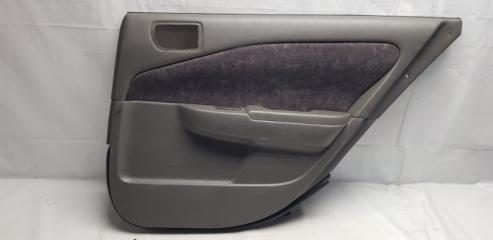 Обшивка боковой двери Toyota Carina 1999