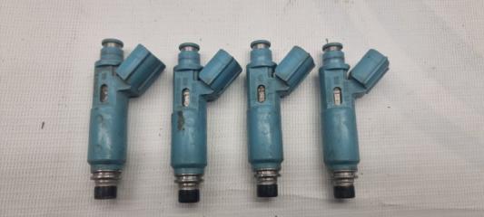 Форсунка топливная Toyota Camry 2003