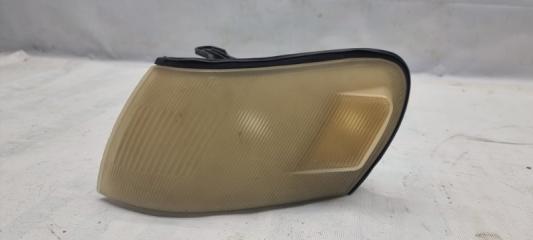 Запчасть габарит передний левый Toyota Corolla 1992