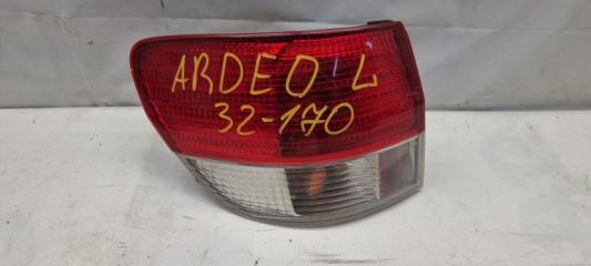 Запчасть стоп-сигнал задний левый Toyota Vista Ardeo 1998