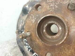 Кулак поворотный передний правый Ipsum 2002 ACM21W 2AZFE