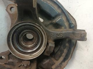 Кулак поворотный передний правый Toyota Caldina ST210G 3S-FE