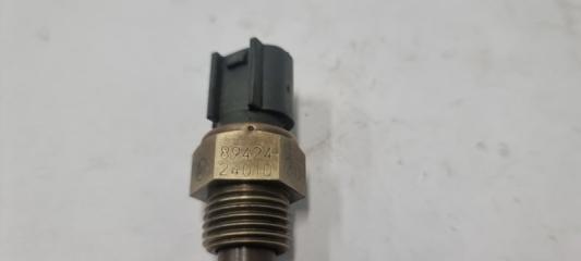 Запчасть датчик расхода воздуха Toyota Caldina 2001