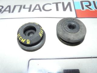 Запчасть подушка радиатора охлаждения нижняя Subaru Forester 2008