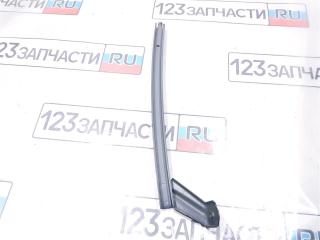 Фото запчасти направляющая стекла двери передней правой Toyota Harrier 2006 контрактная запчасть Запчасть направляющая стекла двери передней правой Toyota Harrier 2006