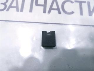 Фото запчасти заглушка Hyundai Grand Starex ( H-1 ) 2009 контрактная запчасть Запчасть заглушка Hyundai Grand Starex ( H-1 ) 2009