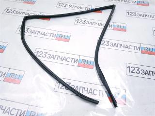 Фото запчасти уплотнитель стекла двери задней правой Toyota Harrier 2001 контрактная запчасть Запчасть уплотнитель стекла двери задней правой Toyota Harrier 2001