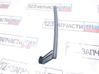 Фото запчасти направляющая стекла двери передней левой Toyota Harrier 2006 контрактная запчасть Запчасть направляющая стекла двери передней левой Toyota Harrier 2006