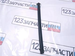 Уплотнитель средней стойки левый Suzuki Escudo 2007