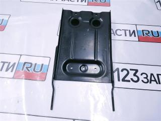 Крепление аккумулятора Suzuki Escudo 2007