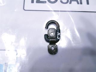 Запчасть петля в багажнике SsangYong Korando 2005