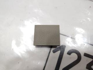 Запчасть заглушка двери багажника SsangYong Rexton 2003