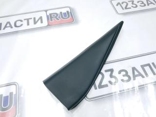 Запчасть уголок двери задней правой внутренний Mazda Tribute 2001