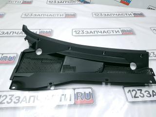 Запчасть жабо правая часть Mazda Tribute 2001