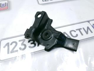 Запчасть крепление радиатора охлаждения верхнее правое Mazda Tribute 2001