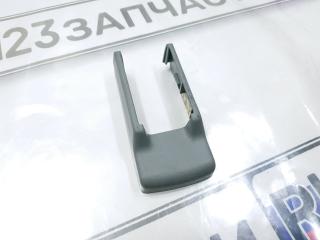 Запчасть заглушка крепления переднего левого сиденья задняя правая Suzuki Grand Escudo ( XL7 ) 2003