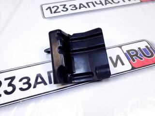 Запчасть накладка телевизора правая Mitsubishi Outlander 2006