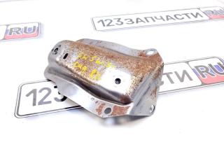 Запчасть кронштейн левый Mitsubishi Outlander 2006