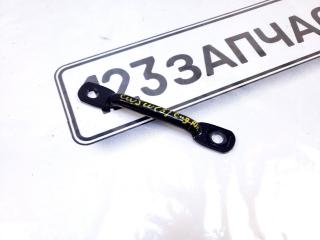 Запчасть петля заднего сиденья правая Mitsubishi Outlander 2006