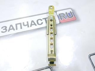 Фото запчасти крепление ремня безопасности переднего Toyota Harrier 2002 контрактная запчасть Запчасть крепление ремня безопасности переднего Toyota Harrier 2002