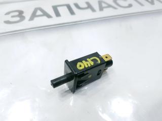 Запчасть концевик бардачка Chevrolet Captiva 2013