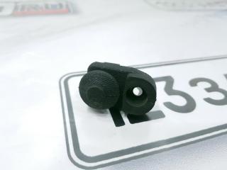 Фото запчасти концевик двери Nissan NV200 2009 контрактная запчасть Запчасть концевик двери Nissan NV200 2009