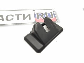 Фото запчасти накладка замка двери багажника Toyota Harrier 2006 контрактная запчасть Запчасть накладка замка двери багажника Toyota Harrier 2006