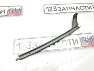 Фото запчасти направляющая стекла двери передней правой Toyota Harrier 2006 контрактная запчасть Запчасть направляющая стекла двери передней правой Toyota Harrier 2006