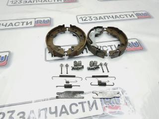 Механизм колодок ручного тормоза с колодками Suzuki Escudo 2009