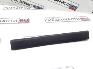 Запчасть накладка порога переднего правого внутренняя Ford Kuga 2013