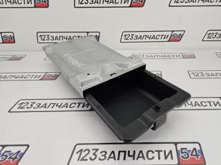 Бардачок под переднее сиденье с салазками Suzuki Grand Escudo ( XL7 ) 2002