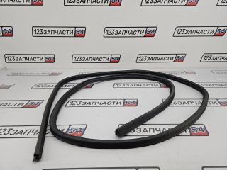 Уплотнитель проема двери багажника Suzuki Grand Escudo ( XL7 ) 2001