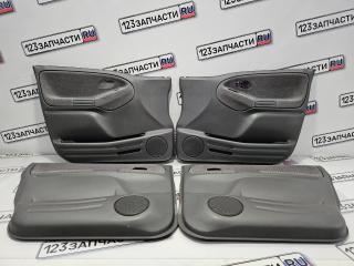 Обшивки дверей (КОМПЛЕКТ) Suzuki Grand Escudo ( XL7 ) 2001