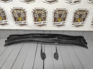 Решетка под дворники передняя SUBARU FORESTER 2013 / TURBO / ЦВЕТ D4S / ПРОБЕГ 105 871km
